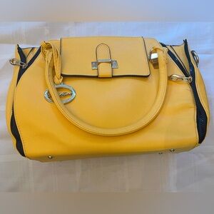 Structured & Stylish This adorable satchel handbag